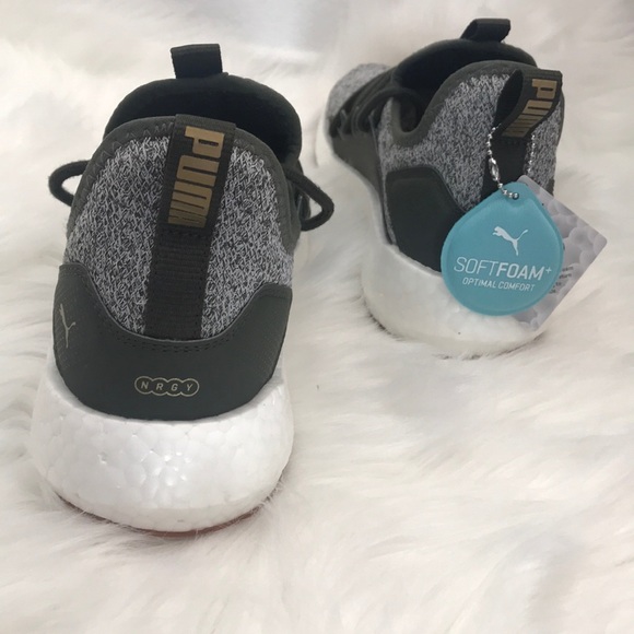 🌸 women’s Puma shoes 🌸 - Picture 5 of 5